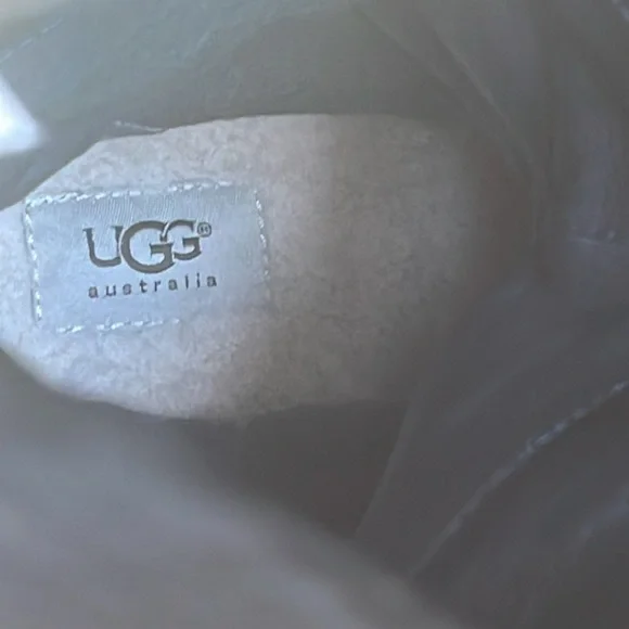 UGG Women's Channing II Boots Leather Sheepskin Sock Liner Black Size 10 - Picture 8 of 14